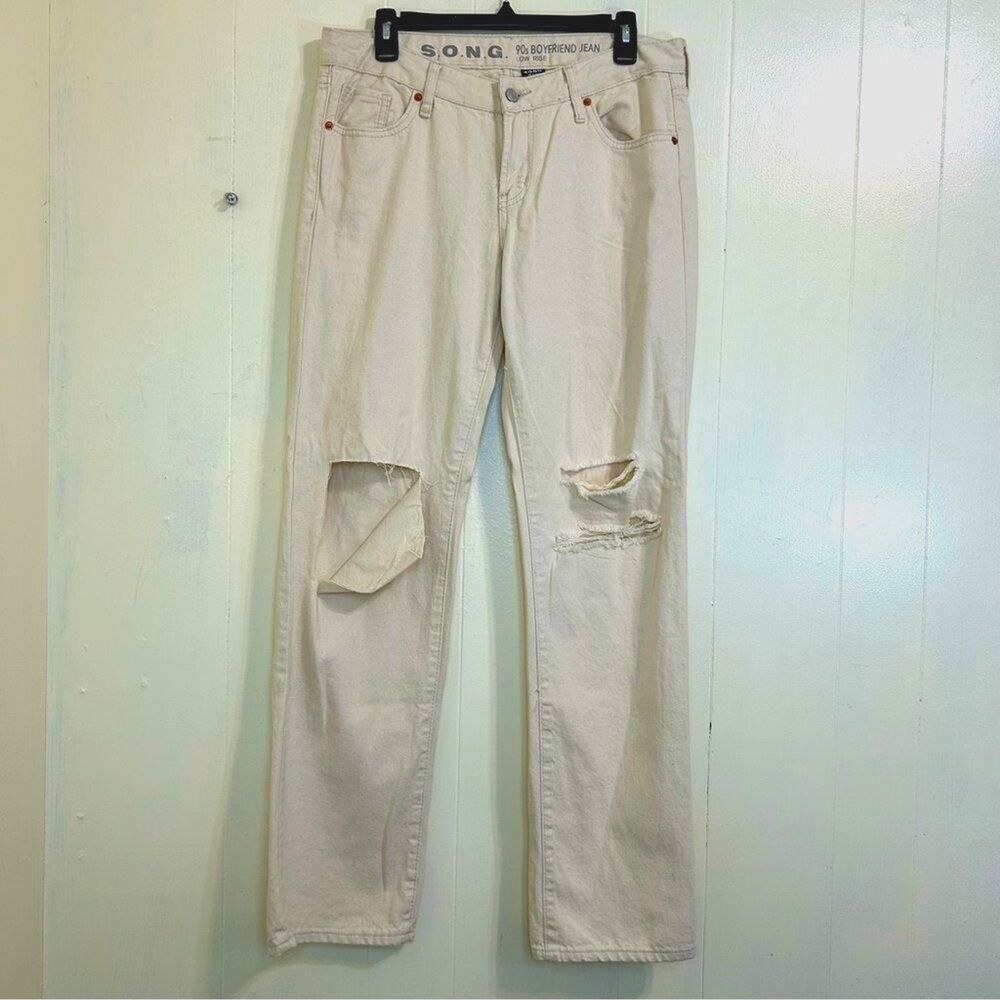S.O.N.G Cream 90s Style Ripped Distressed Low Rise Boyfriend Jeans Size 9.